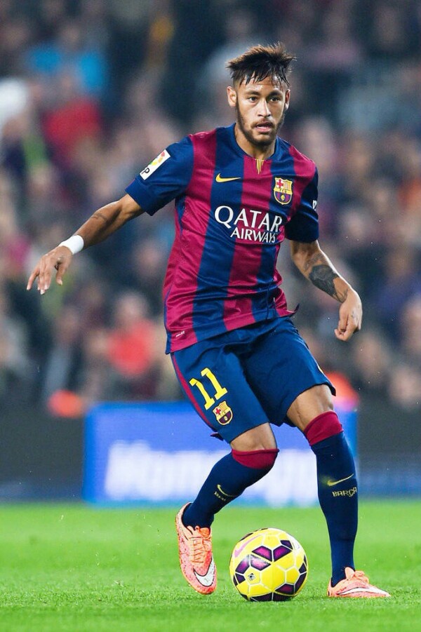 ESPN：若离队罗德里戈首选转战英超，但尚未收到任何正式报价（ESPN：罗德里戈若离队更倾向赴英超，迄今未收到正式报价）